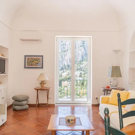 La Casa Di Enzo Holiday home Capri